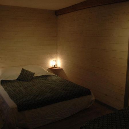 Chambre D'Hotes Fanfaloche Montagnieu  외부 사진